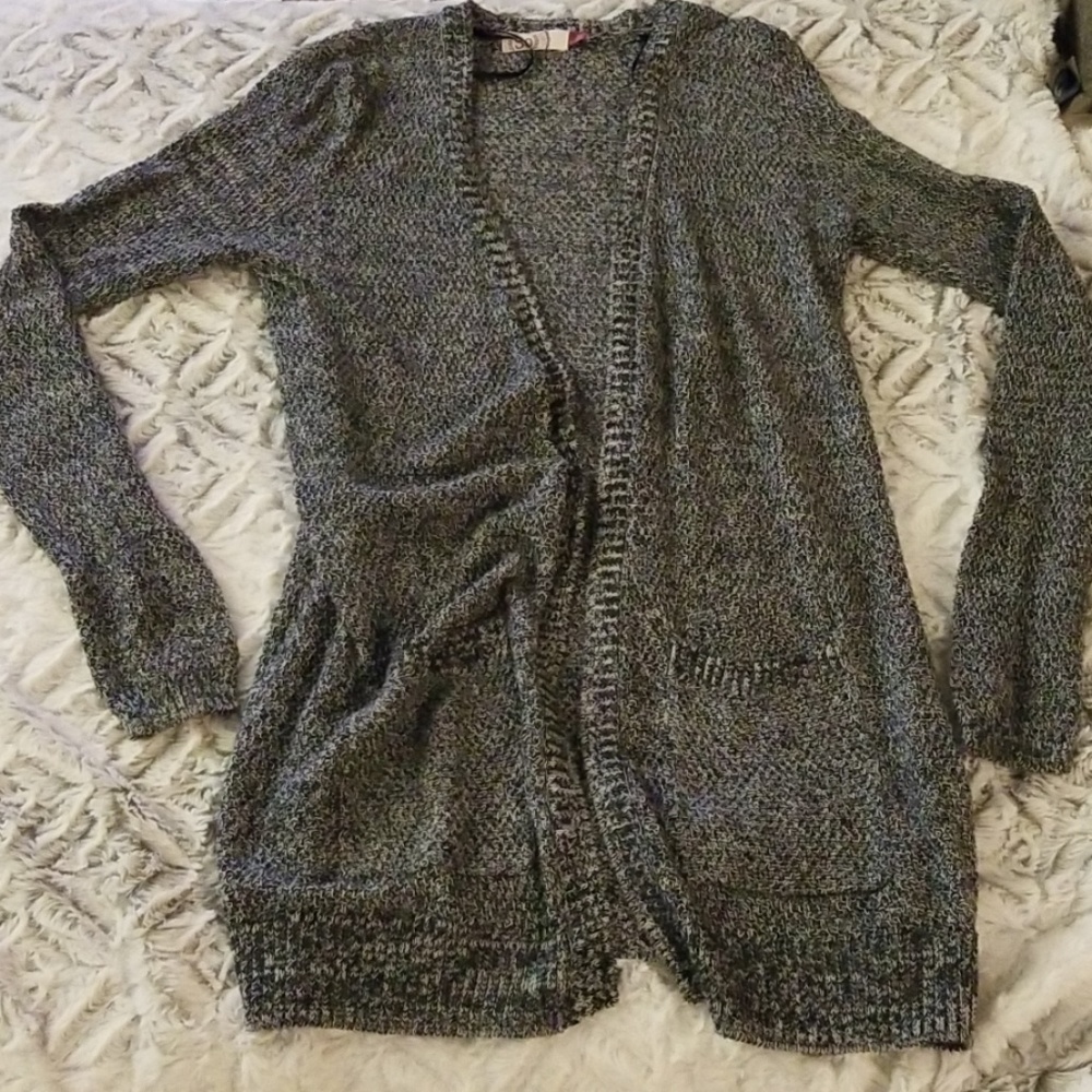 Cardigan with pockets